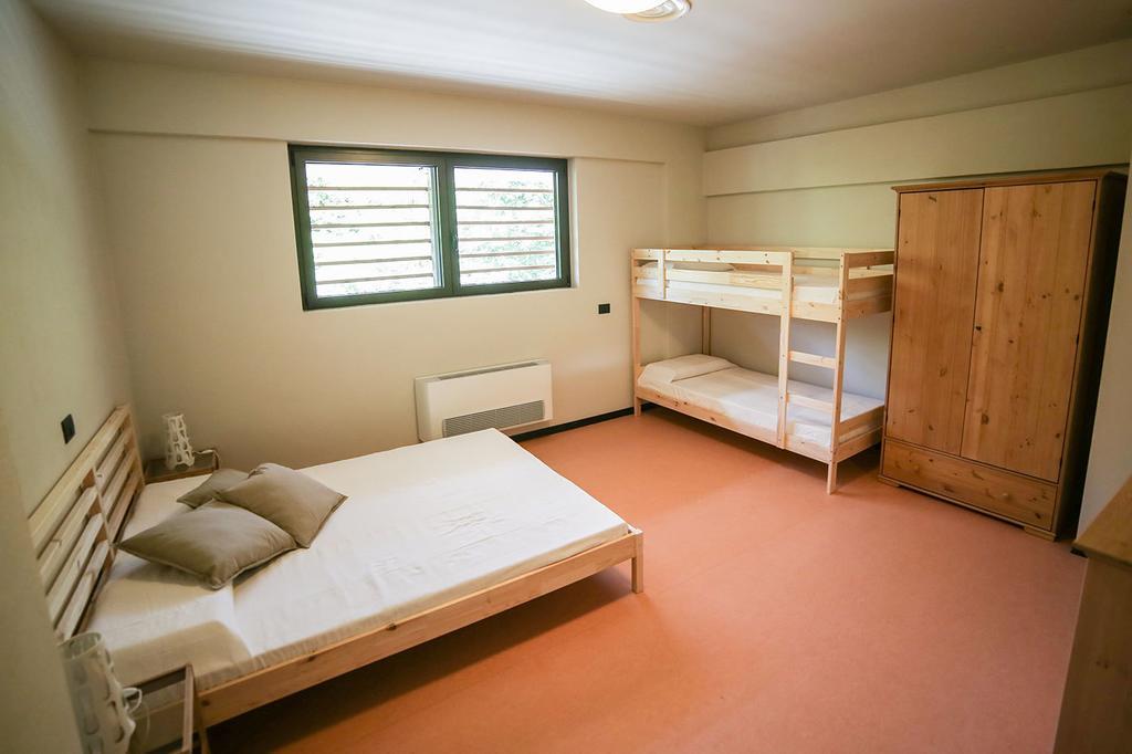 Oasi Hostel Merone Værelse billede