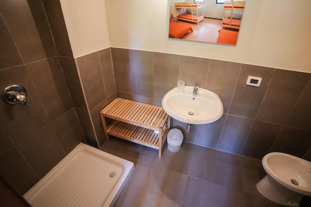 Oasi Hostel Merone Værelse billede