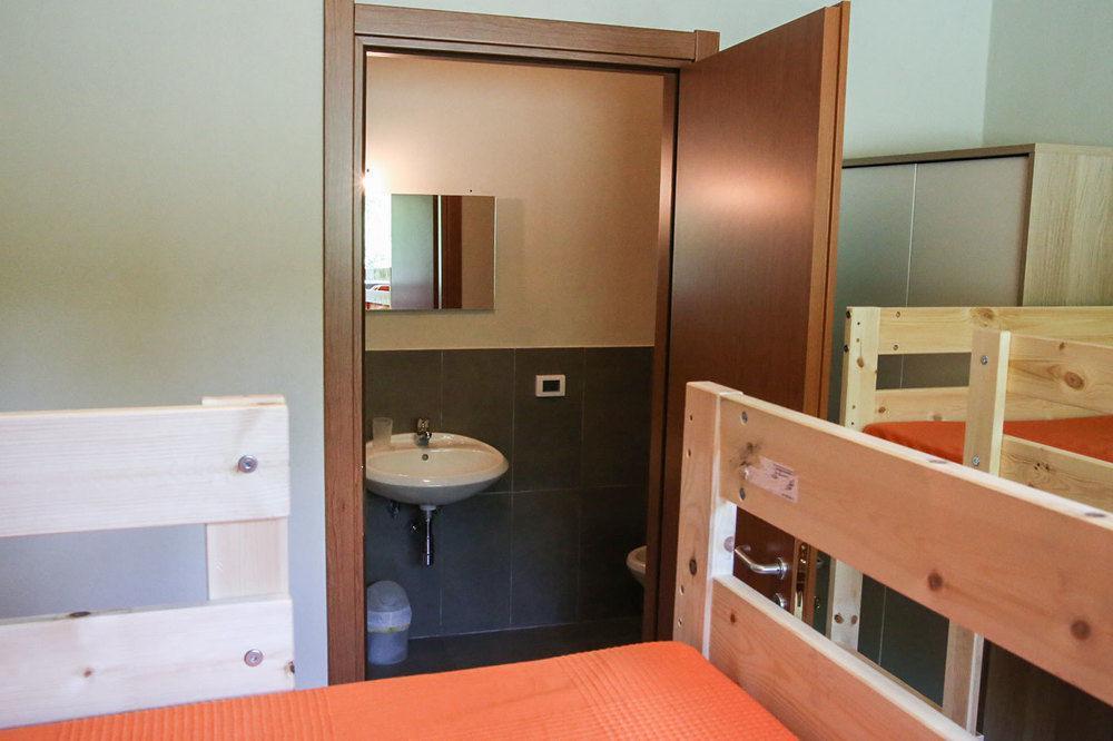 Oasi Hostel Merone Eksteriør billede